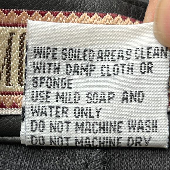 D'Mode Classix Black Pleather Skort Juniors 9 - Picture 6 of 6